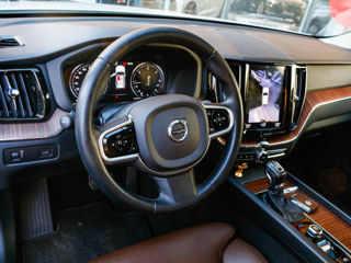 Volvo XC60 фото 6