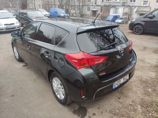 Toyota Auris foto 4