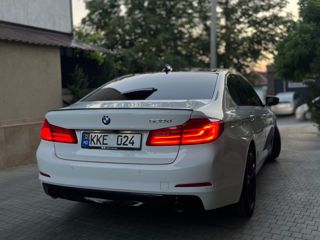 BMW 5 Series foto 5