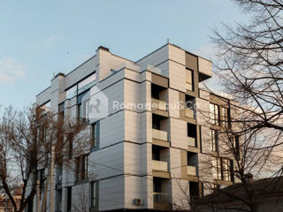 Apartament cu 2 camere, 77 m², Centru, Chișinău foto 2