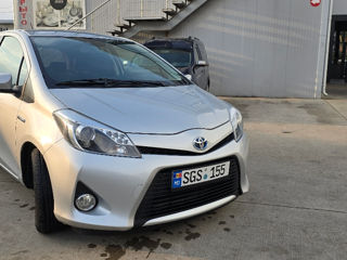 Toyota Yaris foto 2