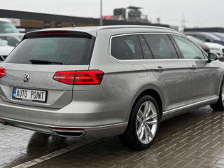 Volkswagen Passat foto 3