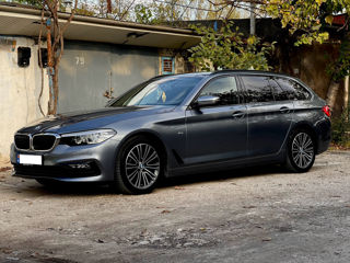 BMW 5 Series foto 3