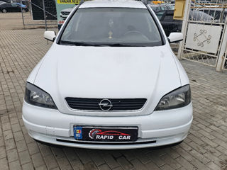 Opel Astra foto 2