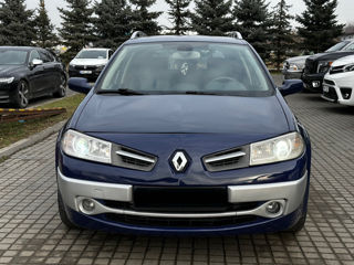 Renault Megane foto 2