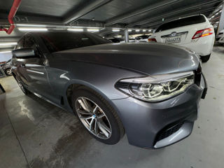 BMW 5 Series foto 2