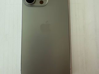 iPhone 15 Pro Max 256 GB Natural Titanium foto 4