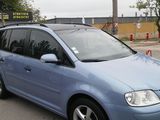 Volkswagen Touran foto 2