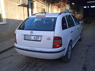 Skoda Fabia foto 2