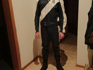 Costum motociclist foto 2