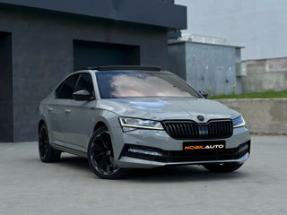 Skoda Superb foto 1