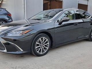 Lexus ES Series