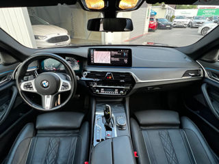 BMW 5 Series foto 8