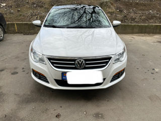 Volkswagen Passat CC foto 2