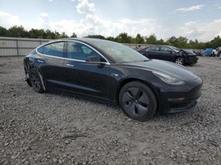 Tesla Model 3 foto 5