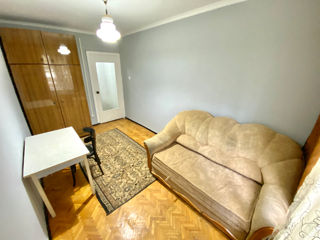 Apartament cu 2 camere, 55 m², Botanica, Chișinău foto 2