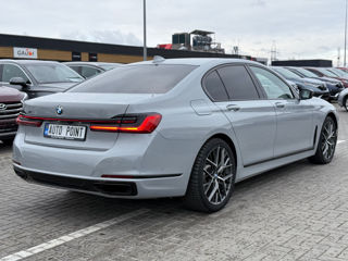 BMW 7 Series foto 3