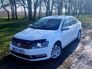 Volkswagen Passat foto 3