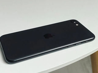 iPhone Se2020 black foto 3