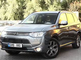 Mitsubishi Outlander foto 3