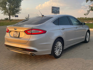 Ford Fusion foto 6