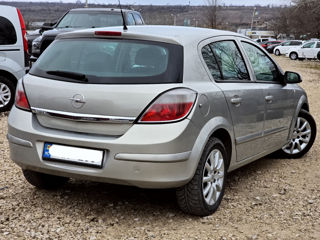 Opel Astra foto 4