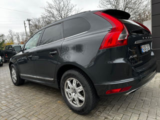 Volvo XC60 foto 10