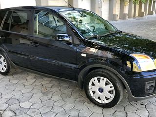 Ford Fusion foto 4