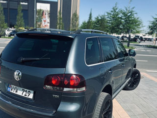 Volkswagen Touareg foto 9