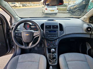 Chevrolet Aveo foto 8