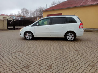 Opel Zafira foto 6