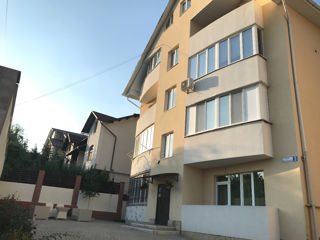 Apartament cu 2 camere, 74 m², Buiucani, Chișinău foto 3