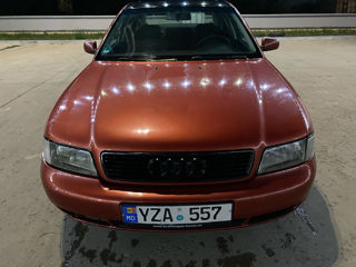 Audi A4 foto 1