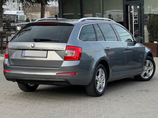 Skoda Octavia foto 3