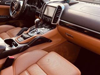 Porsche Cayenne foto 2