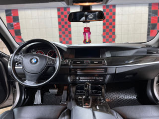 BMW 5 Series foto 7