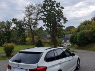 BMW 3 Series Touring foto 5