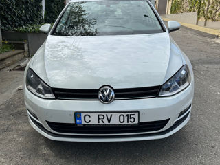 Volkswagen Golf foto 1