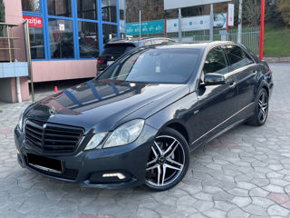 Mercedes E-Class foto 3