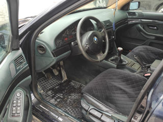 BMW 5 Series foto 9