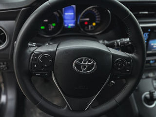 Toyota Auris фото 10