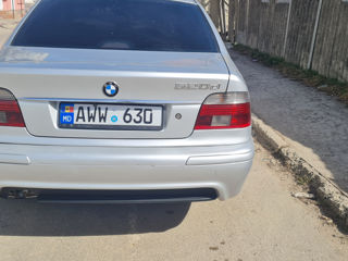 BMW 5 Series foto 4