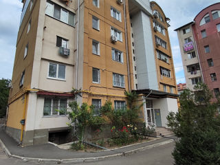 Apartament cu 2 camere, 58 m², Buiucani, Chișinău
