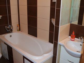 Apartament cu 3 camere, 72 m², Sculeni, Chișinău foto 5