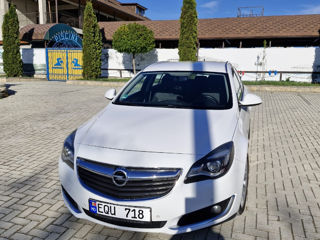 Opel Insignia foto 1