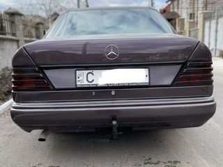 Mercedes Series (W124) foto 3