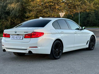 BMW 5 Series foto 4