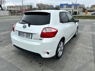 Toyota Auris foto 4