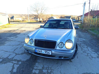 Mercedes E-Class