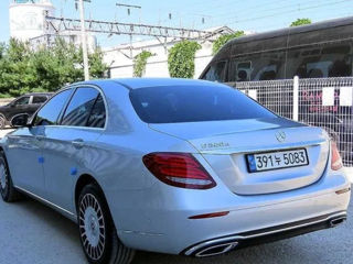 Mercedes E Class foto 2